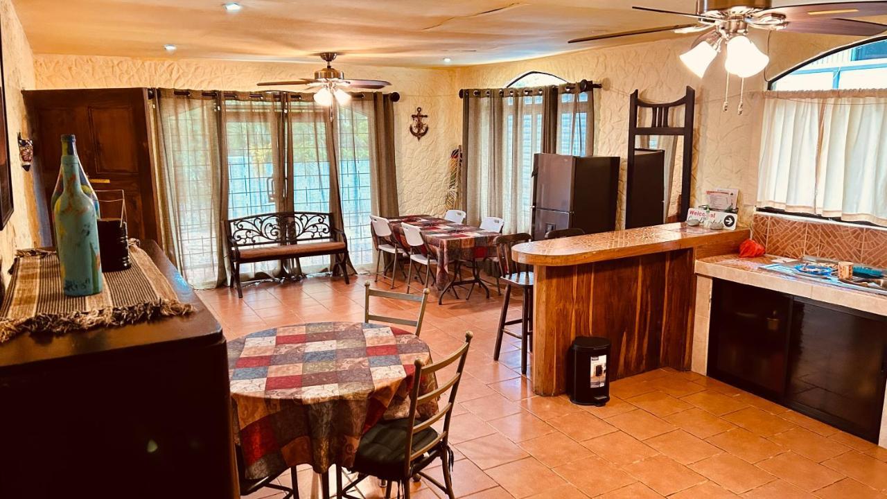 Casa Encantada Offers You Two-Bedroom House, 1 Tiny Apartment & 3 Double Rooms Manuel Antonio Εξωτερικό φωτογραφία