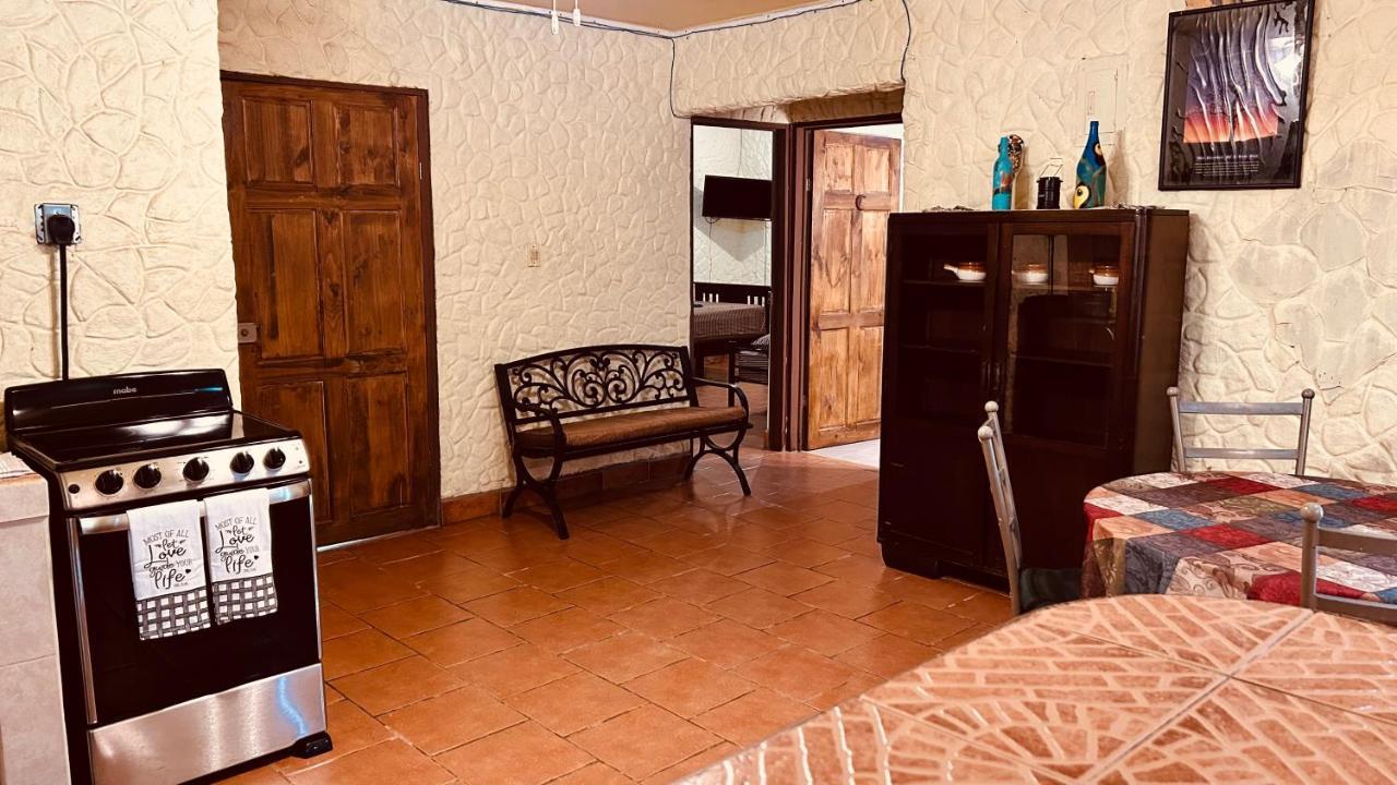 Casa Encantada Offers You Two-Bedroom House, 1 Tiny Apartment & 3 Double Rooms Manuel Antonio Εξωτερικό φωτογραφία