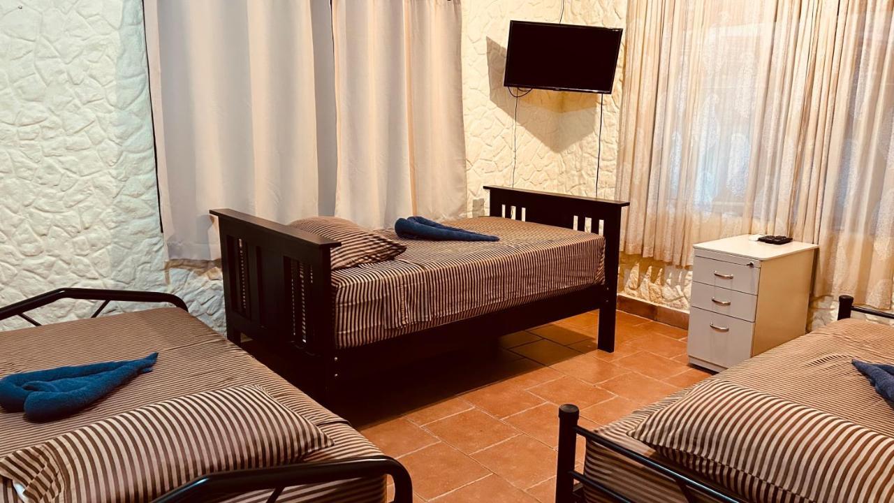 Casa Encantada Offers You Two-Bedroom House, 1 Tiny Apartment & 3 Double Rooms Manuel Antonio Εξωτερικό φωτογραφία